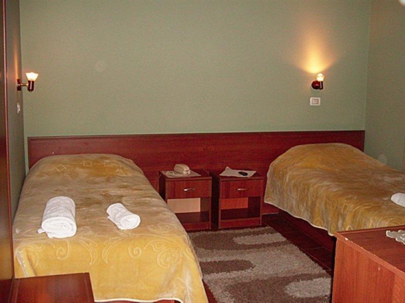 Hotell California Tiranë